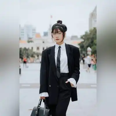 于鹤岩